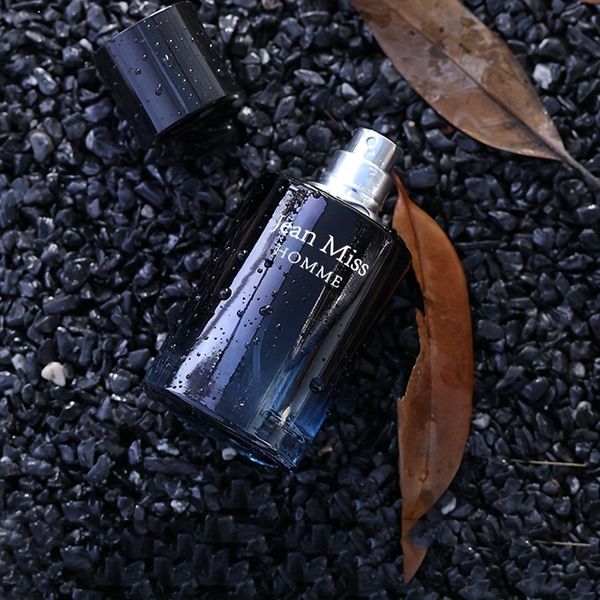 

Men's 1.01 ounce eau de toilette, a fresh and lasting Fuji fragrance is the cologne perfume suitable for dating and daily life. It is his perfect Christmas 3a