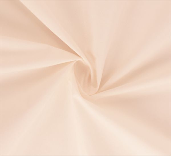 

Heat Retaining & Water-Resistant Textile with Advanced Insulation Technology