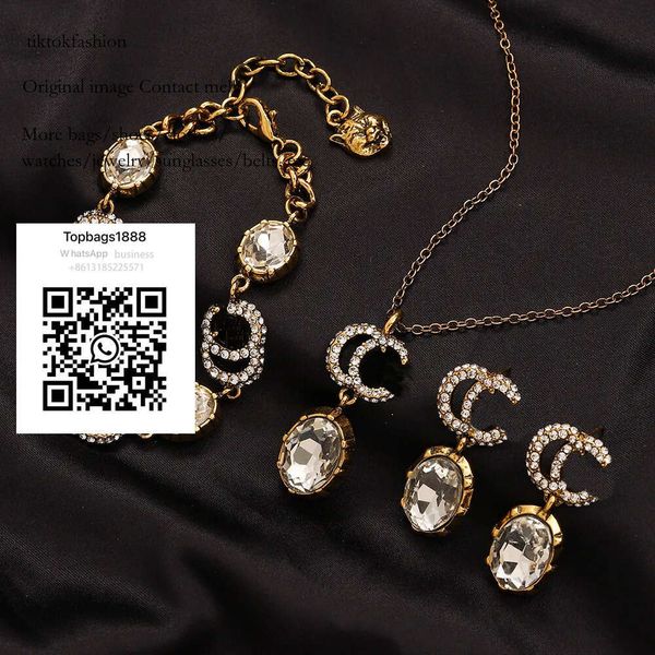 

Necklace Earrings Designer Jewelry Bracelets Set Retro Gold Romantic monogram Black Red White Crystal Rhie Fashion Family Cou