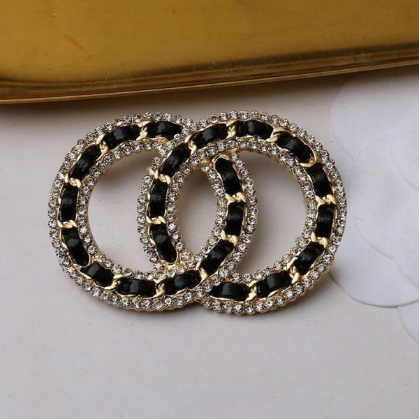 

Luxury Pins Brooches Women Gold Plated Crystal Pearl Rhinestone Brooch Pin Wedding Party Jewelry Womens Accessories Christmas Gifts