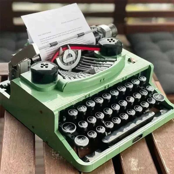 

New Blocks 2078pcs Retro Typewriter Building Blocks Keyboard MOC 21327 Set Toys Bricks Writing Machine For Kids Gift Christmas Gifts Y2410163IIA s, Multicolor