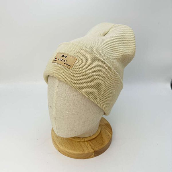 

Gorros Wove nice Warm Hats beanie Thermal Woman Men soft hat Beanie bonnet Acrylic winter Patch one Win Caps