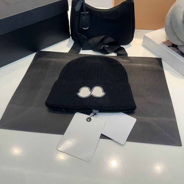 

Designer seniority Beanies Unisex Autumn And Winter Warm Windproof Coldproof Insulated Knitted Casual Hat In 4 Colors To Choose From, C4