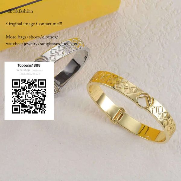 

Titanium hoop Premium Gold Sier Fashion bracelet for women Brand Designer jewelry tiktokfashion