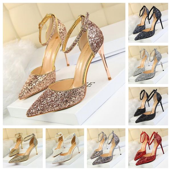 

Designer Heels Denim Dress wedding Shoes for womens Luxury Metal lock decorate Buckle pointed toes pumps Pendant string combination 100% cowhide gold heels 10.5cm, Red