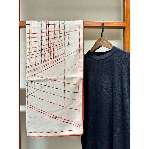 

Foulard Pareos High silk Winter designers Beige 2024 Designer go Satin Scarf nice Shawl W scarvesreal