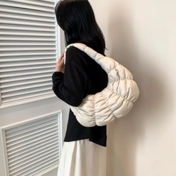 

Quilted Puffer Dumpling Crossbody Bag Large Capacity Underarm PU Wrinkle Puffy Shoulder Bag BFP2410232 PTP1, Pink