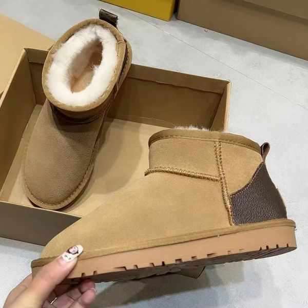

Unisex Designer Fur-Lined Tasman Slippers - Thick Sole Chestnut & Mustard Seed Colors for Winter, #3