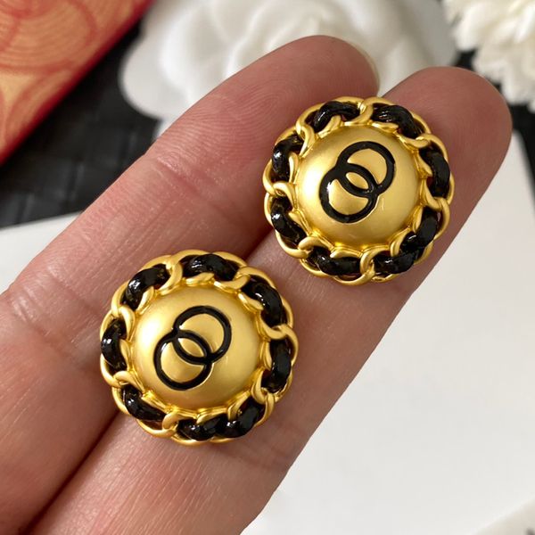 

Never Fading Round Designer Ear Stud Earrings Pearl Real Gold Brass Copper Stamp Letter Earring Fashion Womens Elegance Wedding Party Jewelry Accessories