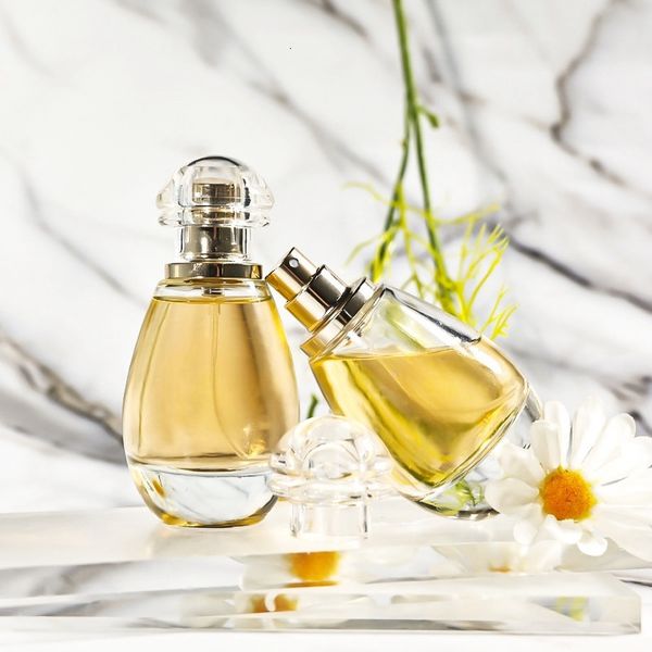

Women's perfume, lasting fragrance, light fragrance, fresh, fruity and floral