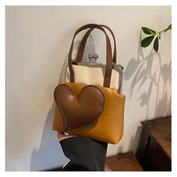 

2024 Designer Style Heart Color Matching PU Square Shoulder And Crossbody Retro Fashion High Quality Hand Bags For Women BFP2410282 PTP2, Black