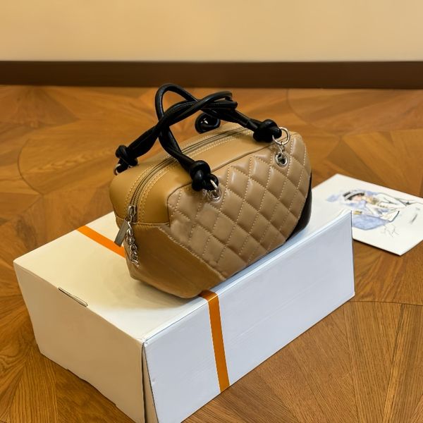 

Designer pillow bag women's tote classic camera bag vintage diamond bag high quality letter leather bag casual party bag shopping bag crossbody bag vegetable basket, White 21*24