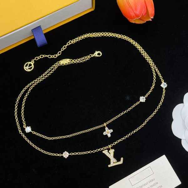 Chic Women's Layered Sweater Chain - 18k Gold-Plated Pendant Necklace Featuring a Timeless Diamond Flower Design