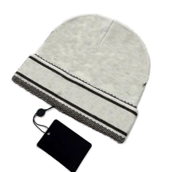 

Plaid designer beanie designer hats for men knitted bonnets winter hat fall thermal skull cap casual travel classical luxury beanies grey black grey keep warm, Cap 12