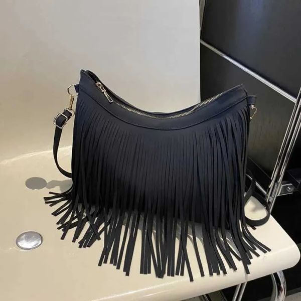 

Designer Vintage Tassels Crossbody Bags For Women Large Capacity Casual Fringes Shoulder Bag For Outdoor Travel Ladies Handbags BFP2410306 PTP3, Black