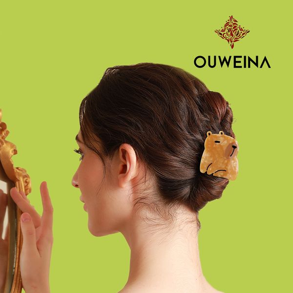 

New original design novelty brown cute little animal hair back of the head scratch clip shark clip scratch clip