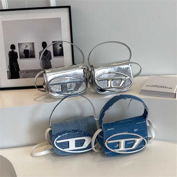 

2023 new niche design trendy and versatile portable underarm shoulder for women jingle saddle bag clearance 85% off