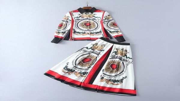 

european and american women039s wear in 2018 the new spring clothing long sleeve love crown printed shirt pleat skirt suit5817821, White