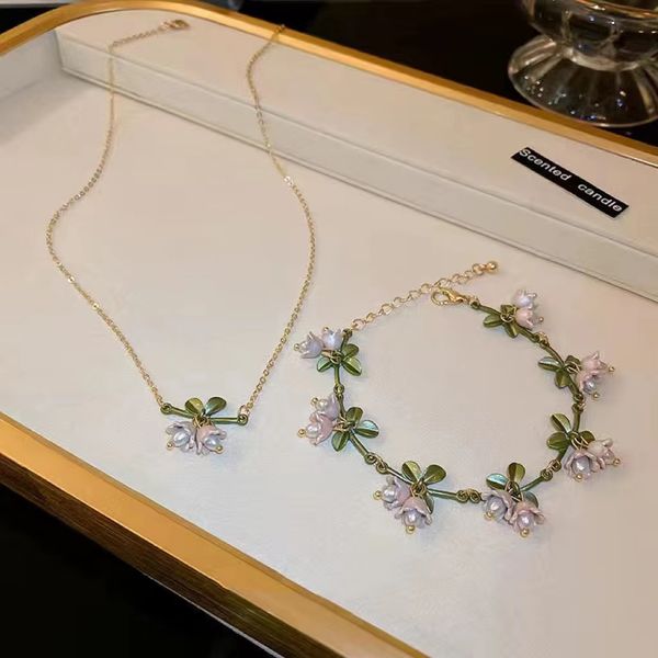 

creative lily of the rings flower bracelet for female ins design, super sweet, super immortal girl festival gift for girlfriend, Golden;silver