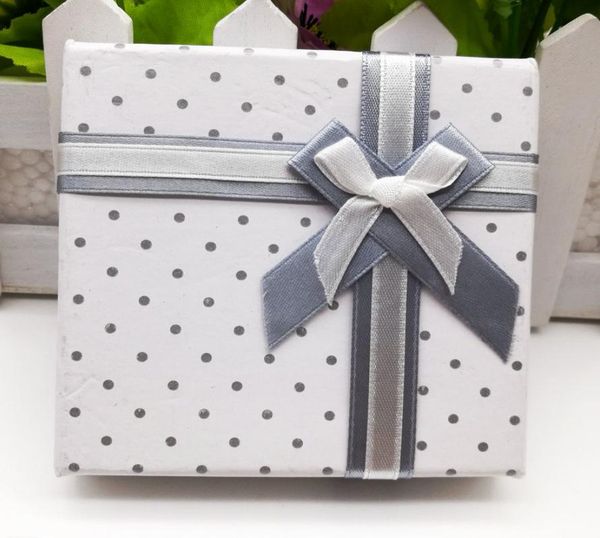 

30pcs fashion jewelry bracelet bracelet watch box white dot paper gift box jewelry gift box6766827, Black;white