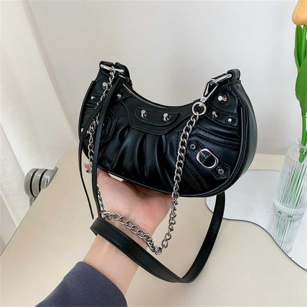

street underarm for women 2023 new women's popular solid color pleated rivet locomotive single shoulder crossbody bag outlet 50% off