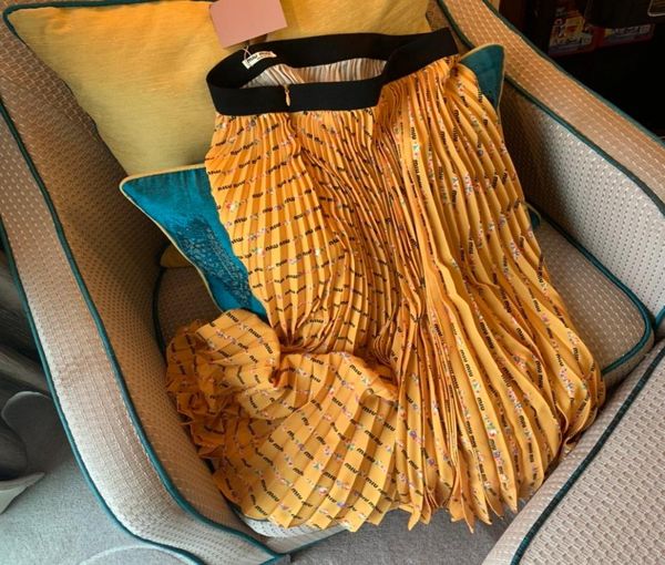 

2020 highquality ladies skirt fashion spring and summer leisure skirt elegant charm ladies clothing 0h754776346, Black