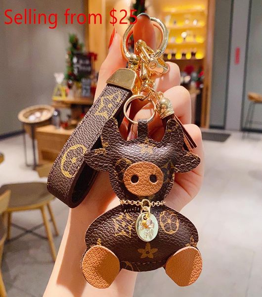 

old flower cow horseshoe key rings fashion bag pendant trend couple personality keys chain6368904, Slivery;golden