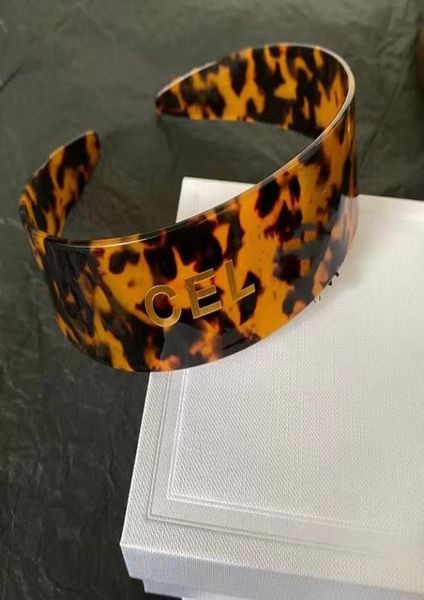 

with box europe us women cel designers headbands acrylic girls luxury headband sport street fashion hair hoops brown color7642460, Silver