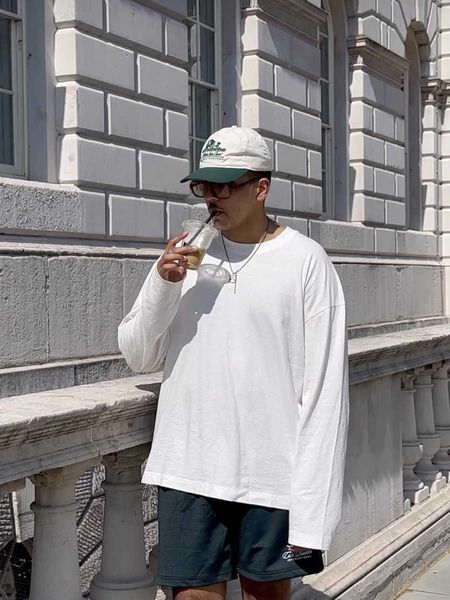 

cole buxton minimalist embroidery solid color basic round neck pullover with bottom long sleeved t-shirt, White;black