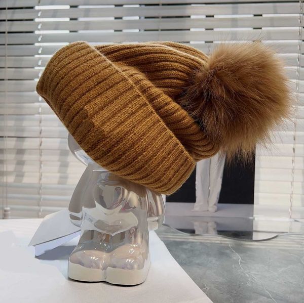 

mo high-quality luxury designer autumn and winter european and american fashion wool knitted warm knit hat cashmere soft oversized fox fur b, Blue;gray