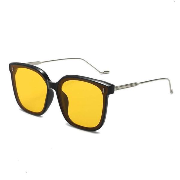 

wholesale retro style square sunglass full frame metal sunglasses for men women high end fashion, White;black