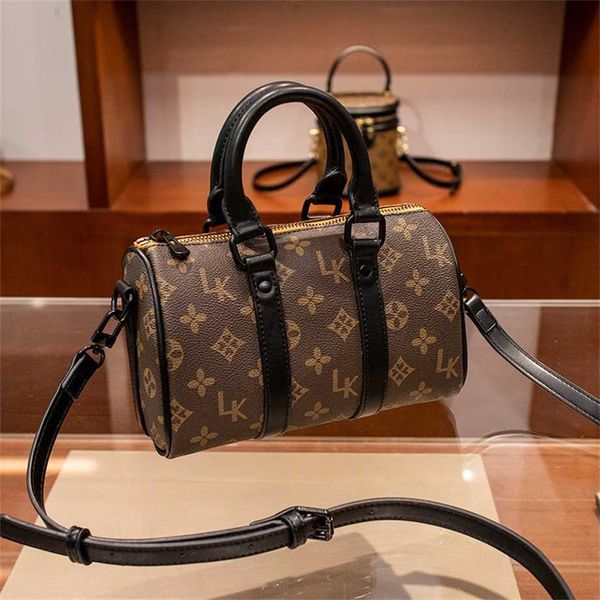 

bags crossbody luxury portable women's shoulder bags off wholesale