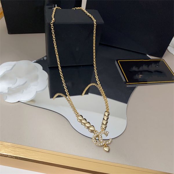 

luxury ccity necklaces classic pendant designer jewelry letter c pearl gold chokers necklace party accessories 8555, Silver