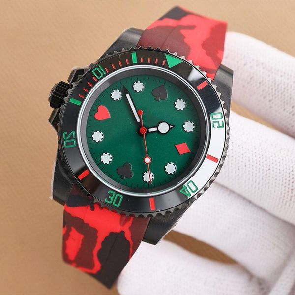

sapphire mens wristwatch 40mm mechanical movement dial watches wristwatches automatic poker watch waterproof rubber strap watch gold udnth, Slivery;brown