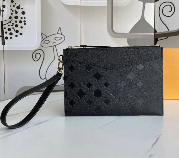 

designer clutch bag daily pouch luxury purse men women leather wallet coin purses long card holders with original box dust bag m62937