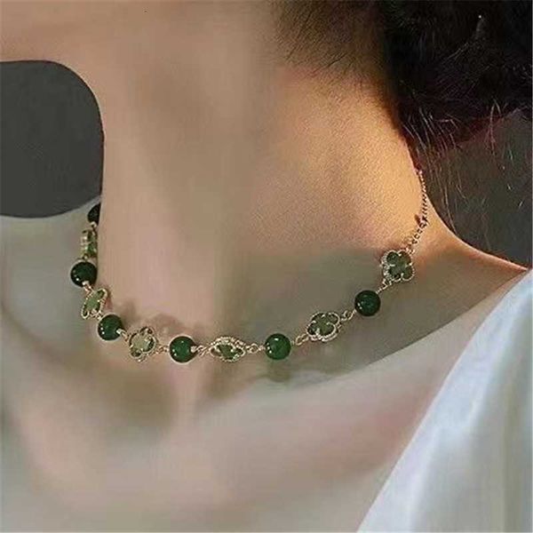 

Designer Four-leaf clover Necklace Luxury Top Green Jade Chalcedony Collar Chain Fresh INS Fashion Necklace Van Clee Accessories Jewelry Valentine's Day gift