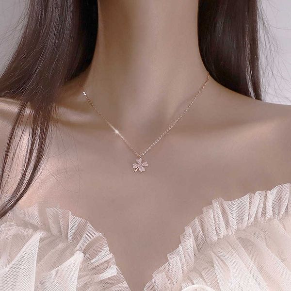 

designer four-leaf clover necklace luxury lucky female clavicle chain ins cool wind pure silver trendy temperament simple design van clee ac