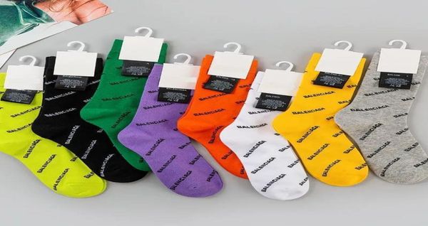 

stylish full letters designers mens womens socks sports winter cotton man femal sock7133809, Black;white