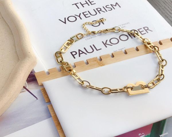 

2022 fashionable 18k gold plated stainless steel necklaces choker flower letter pendant statement fashion womens necklace wedding 7756030, Silver