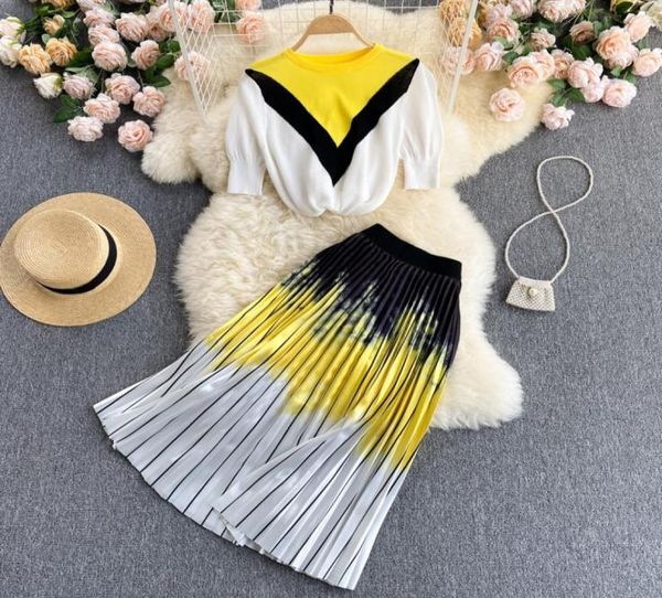

elegant women039s two piece dress summer knit set shortsleeved sweater color contrast highwaist pleated skirt twopiece s1762585, White