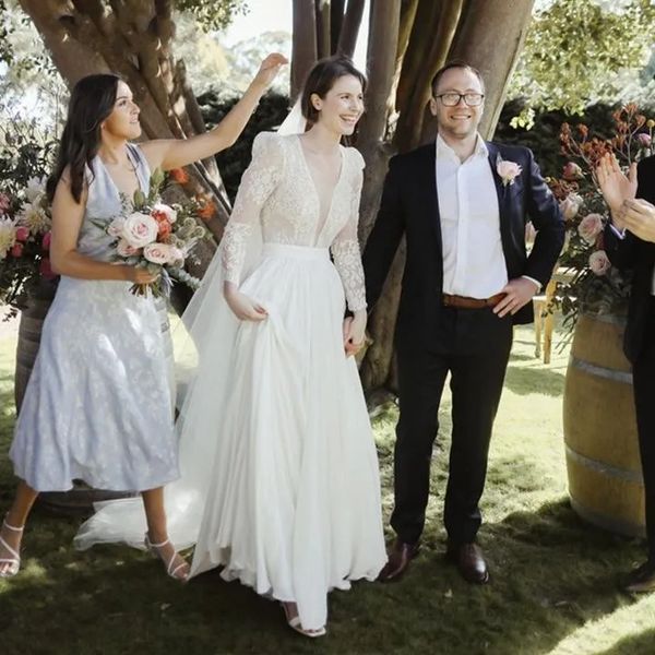 

elegant long sleeves lace chiffon wedding dresses sheer deep v-neck garden beach bridal gowns 2023 fall bride dress robe de mariee, White
