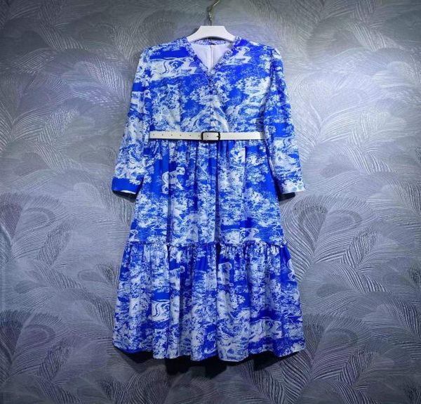 

autumn printed vcollar longsleeve dress with belt5034133, Black
