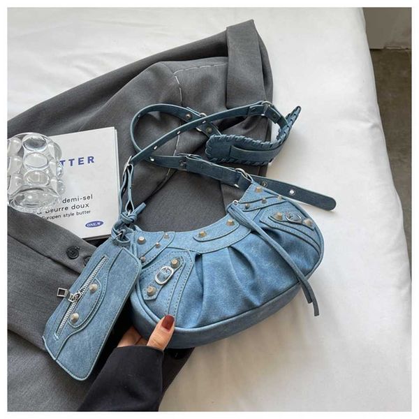 

netizen pleated women's 2023 versatile new locomotive wind rivet square small popular fashion shoulder bag 70% off outlet clearance