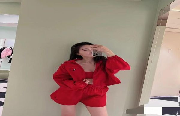 

two piece dress 2022 early spring pocket logo windbreaker set 019360891, White
