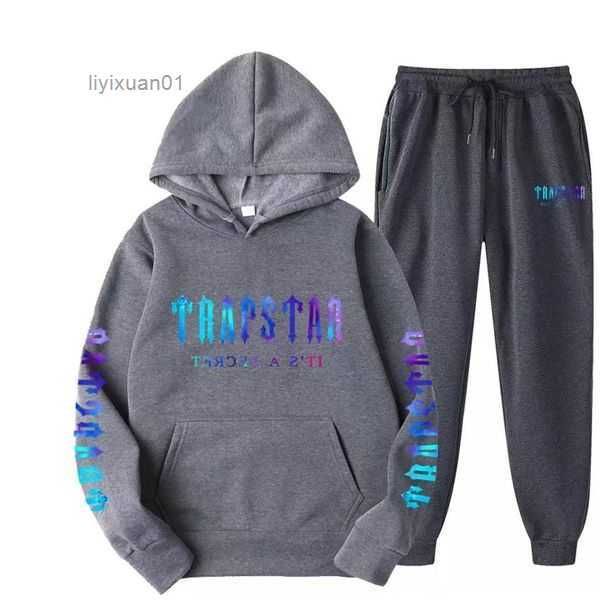 

tracksuit trapstars brand printed sportswear men's t shirts 16 colors warm two pieces set loose hoodie sweatshirt pants jogging sweate, Black