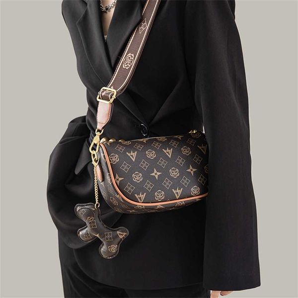 

netizen same 2023 new women's fashion small crossbody texture old flower one shoulder commuter bag 50% off wholesale