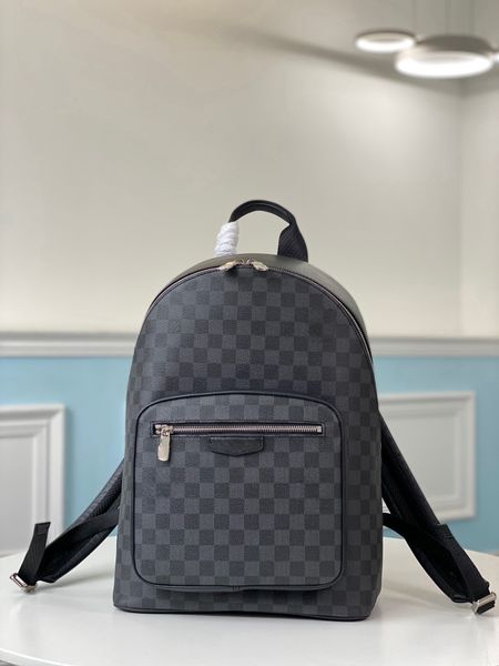 

simple backpack, fashionable and versatile