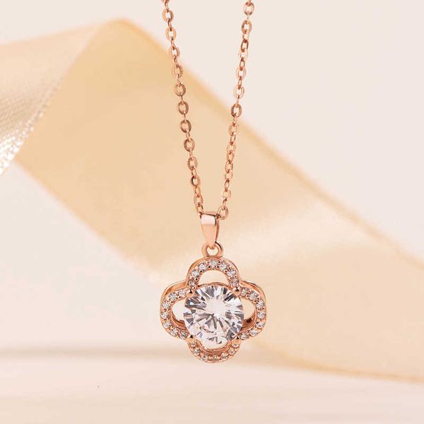 

Designer Four-leaf clover Necklace Luxury Top New silver rotating Clover female rose gold chain Mossan Stone Pendant Necklace Van Clee fashion Accessories Jewelry