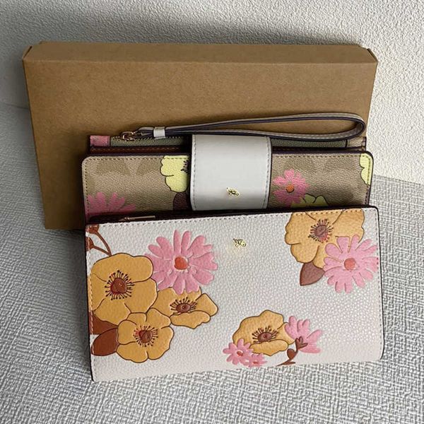 

designer wallet women wristlet purses luxury wallets leather cardholder elegant cute flower print coin purse woman clutch 230712, Red;black