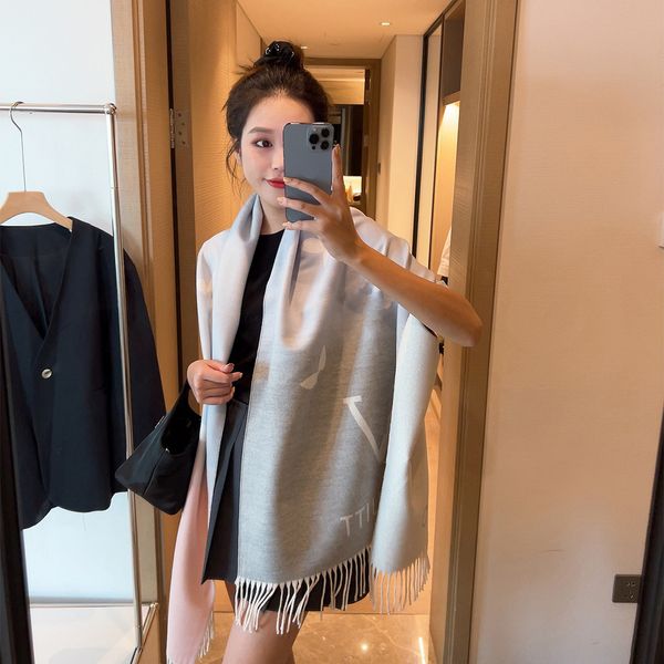 

Designer Designers Design Iron Match Letter Christmas Gift Scarf Temperament Versatile Style Designs Fashion